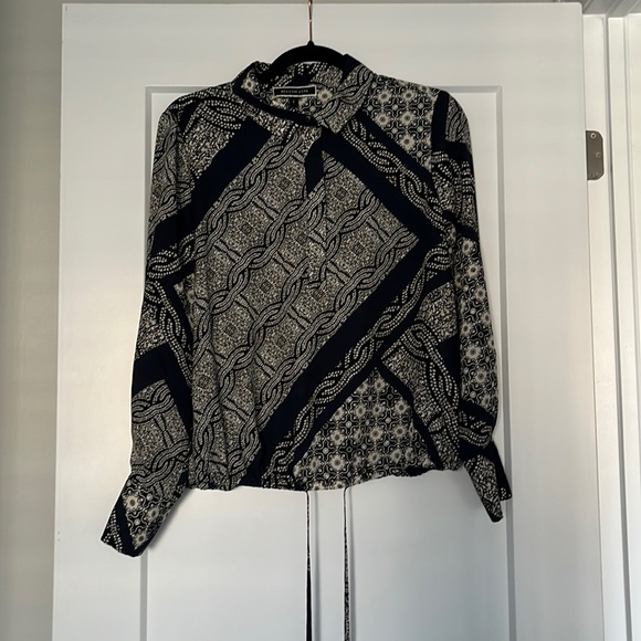 Melanie Lyne Blouse in Brand New Condition - Picture 3 of 5